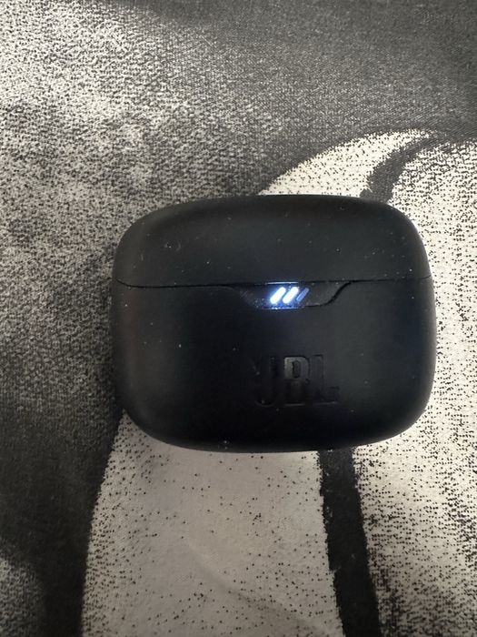 Casti JBL Tone Flex ca si noi !!