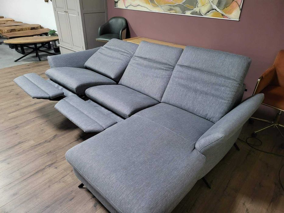 Сив ъглов диван от плат "HUKLA Interliving" с ел. релакс механизъм