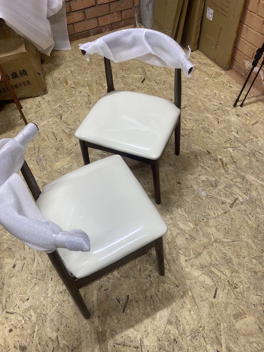 Продам стол со стульями