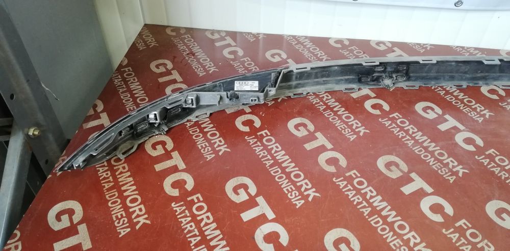 Лип/спойлер за задна броня Audi E-tron 2019-2021