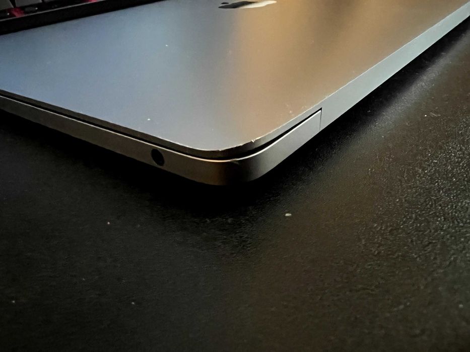 MacBook Pro M2 2022