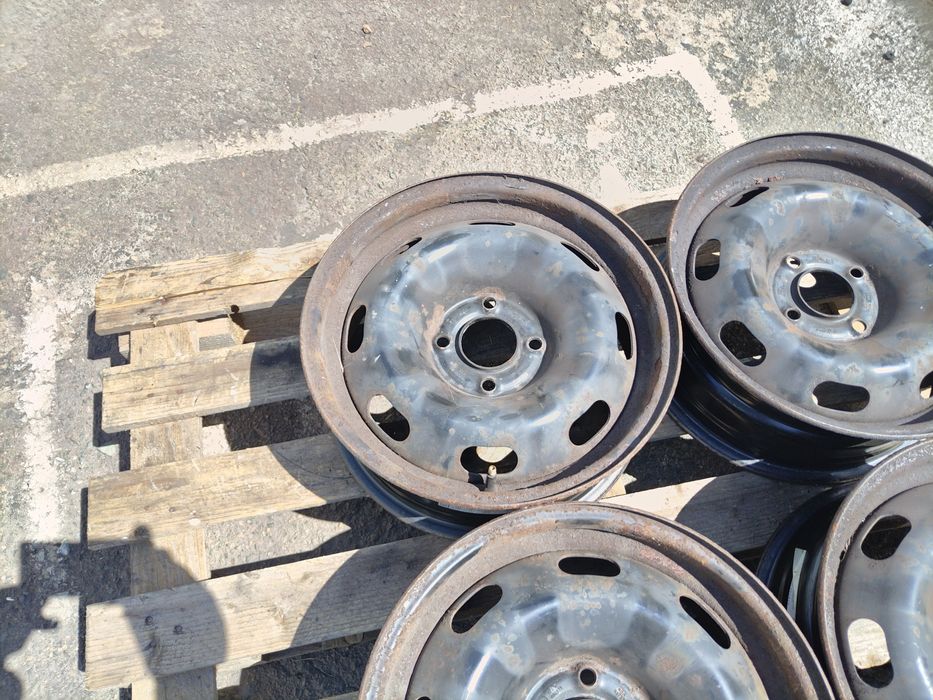 15 цола 4 х 108 мм ПЕЖО / Ситроен - 6 Инча / ЕТ 23