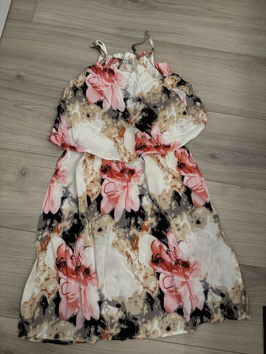 Дамски нови рокли