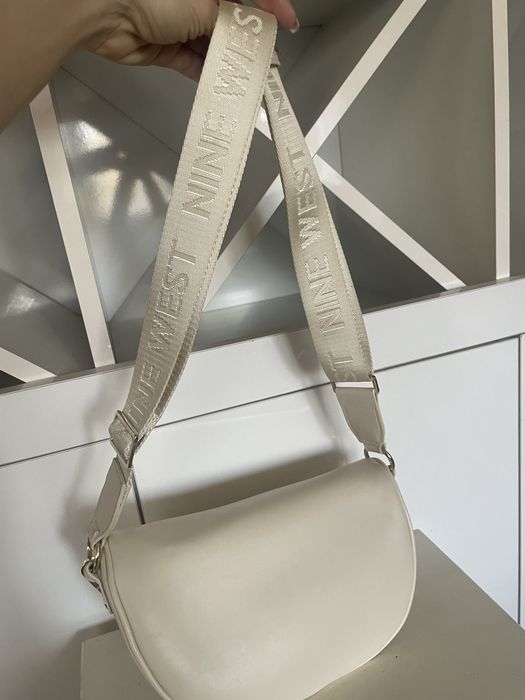 Дамски маркови чанти и колани – Valentino, Fulani, Nine West, Gucci в