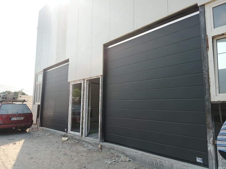 Usi de garaj secționale