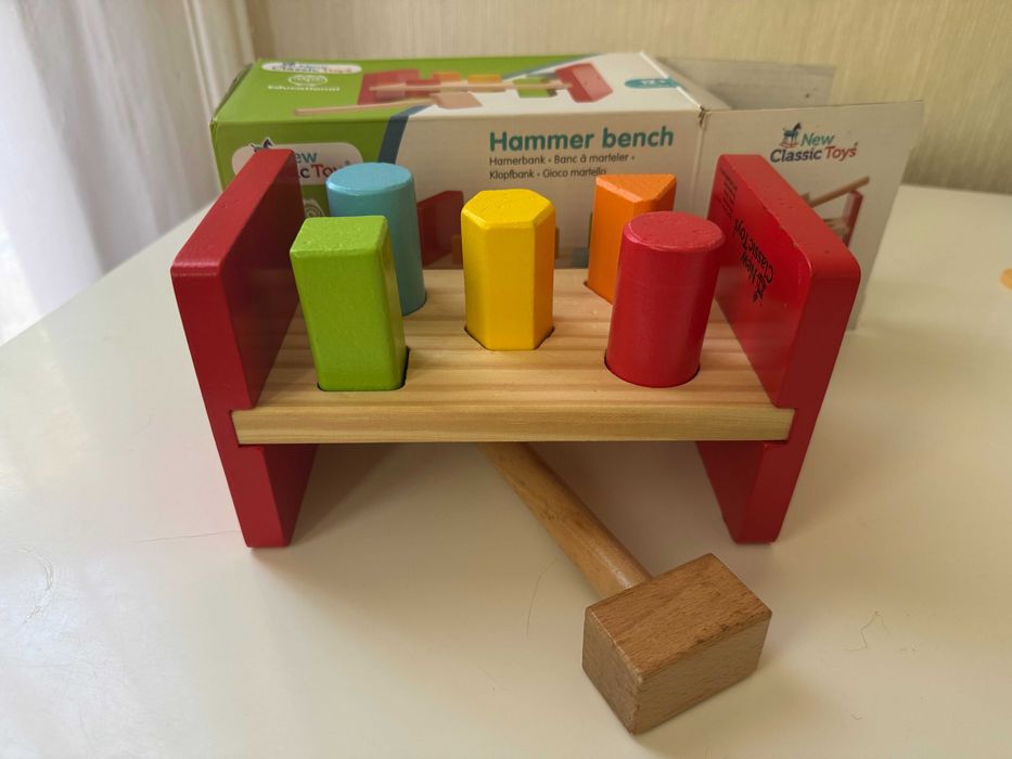 Детски игри (сортери, пъзели, hammer bench)