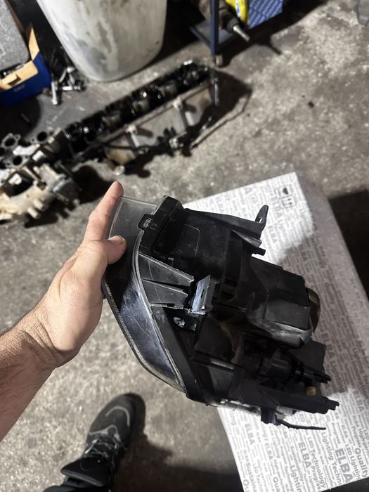 Far stanga led dacia sandero dacia logan  2017 2018