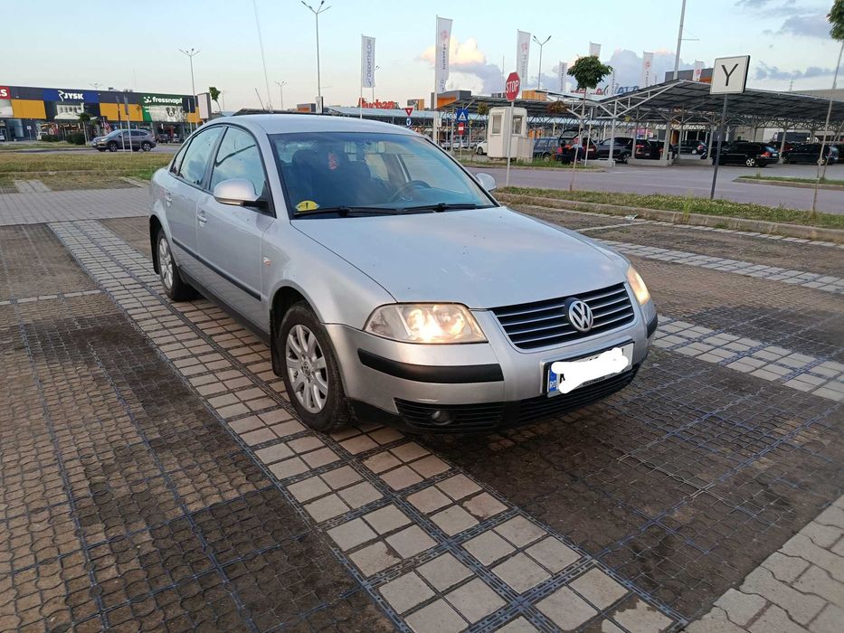 VOLKSWAGEN Passat 2003 — imagine 2