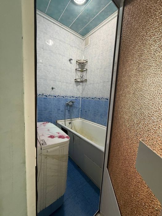 Шарк1 томонда жойлашган 2 хонали квартира ижарага берилади