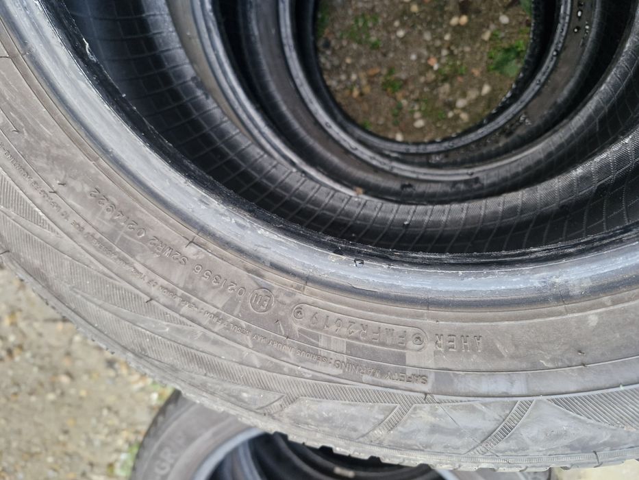 De vanzare cauciucuri