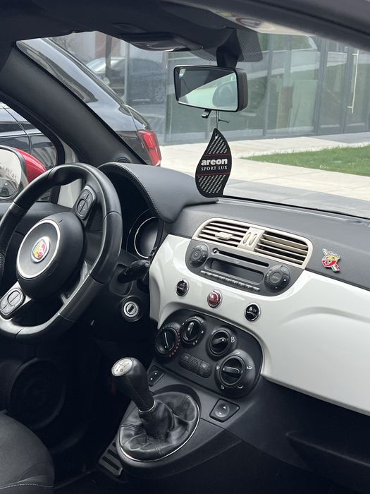 Abarth 500 595 Yamaha Factory Racing