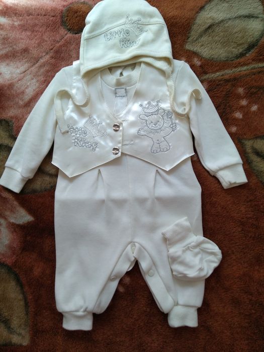 Продам костюмы для детей