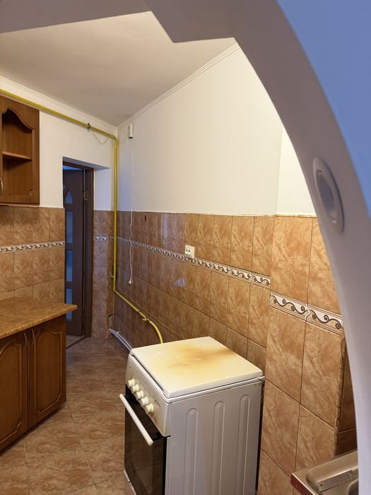 Inchiriez garsoniera