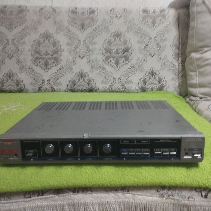 Магнитофон двух кассетный