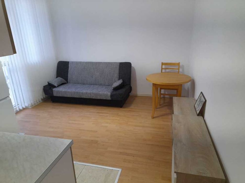 Дава се под наем Двустаен апартамент в София, Център - 44 кв.м за 458.49 € - Снимка #2