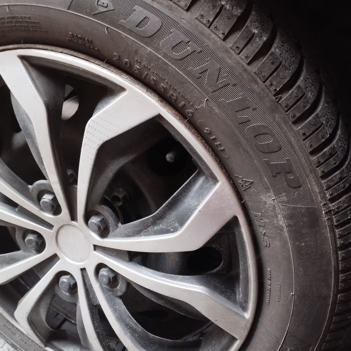 Зимни гуми 205/55/16 с джанти за BMW