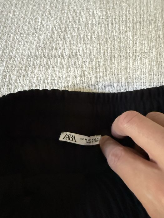 Pantaloni scurti din in