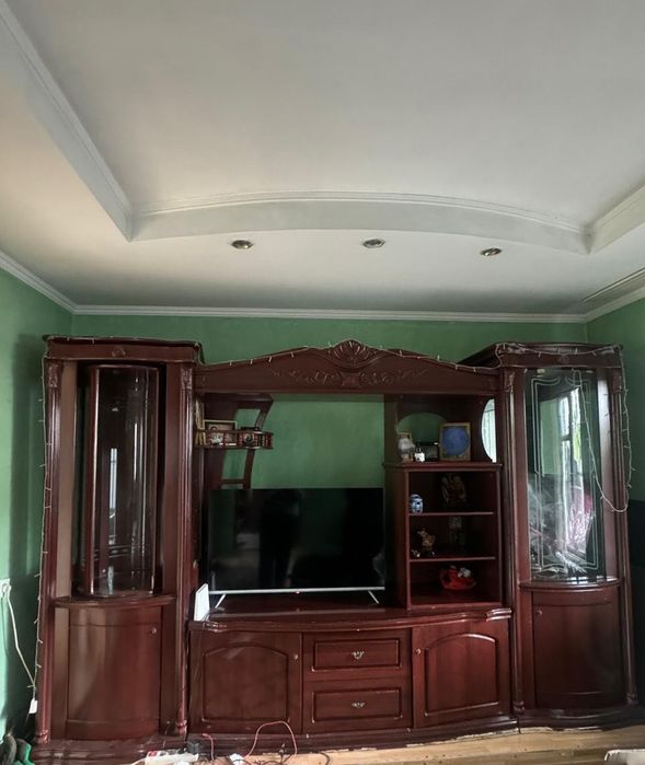 Стенка-горка для гостиной