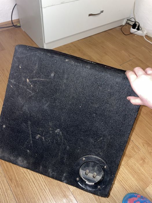 vand subwoofer Renegare cu amplificare autotek