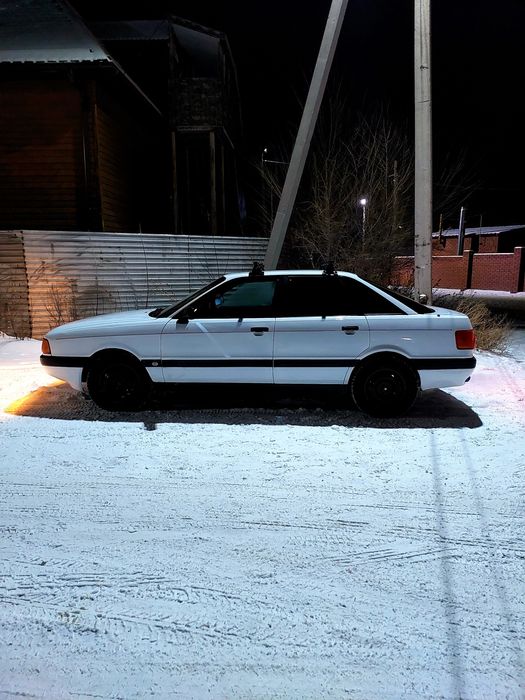 Продам автомобиль Ауди 89