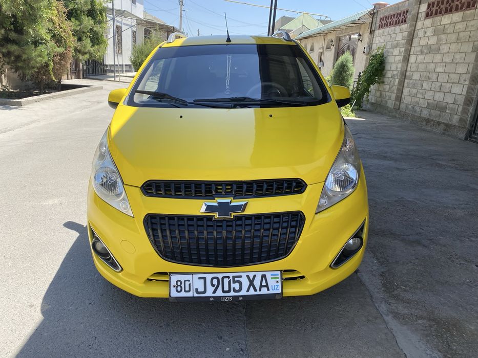 Chevrolet spark sotiladi