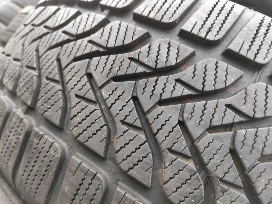 4бр Зимни гуми 235 55 17 - Lassa