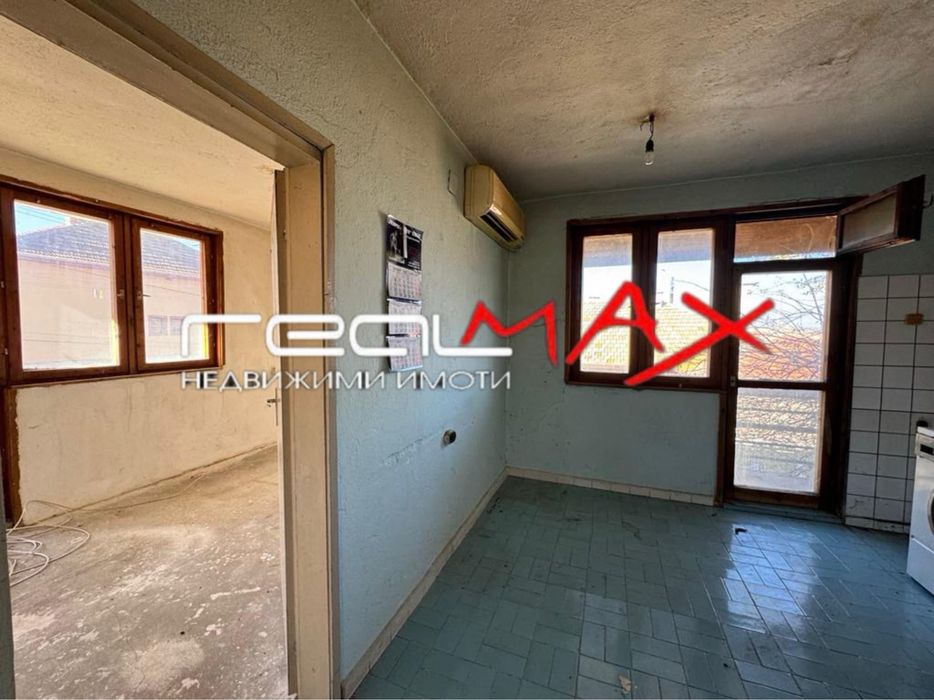 Продава се Етаж от къща в Казанлък - 120 кв.м за 531 €/кв.м - Снимка #4