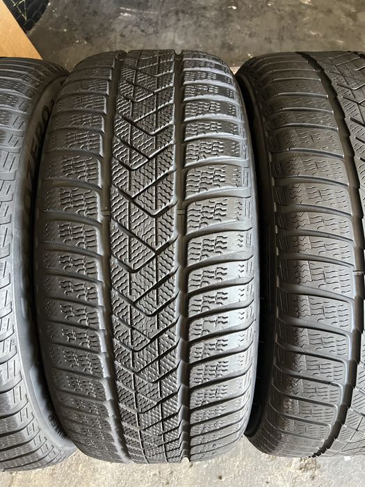 4 anvelope iarna 245/45/18 Pirelli DOT 2025!