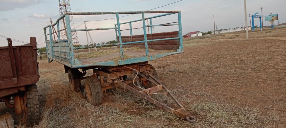 Прицеп сатылады.