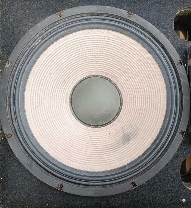 Гробики MrDj EL-215 на два динамика 15" каждый
