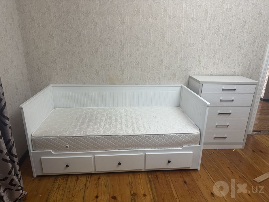 Кровать и комод в хорошем состоянии