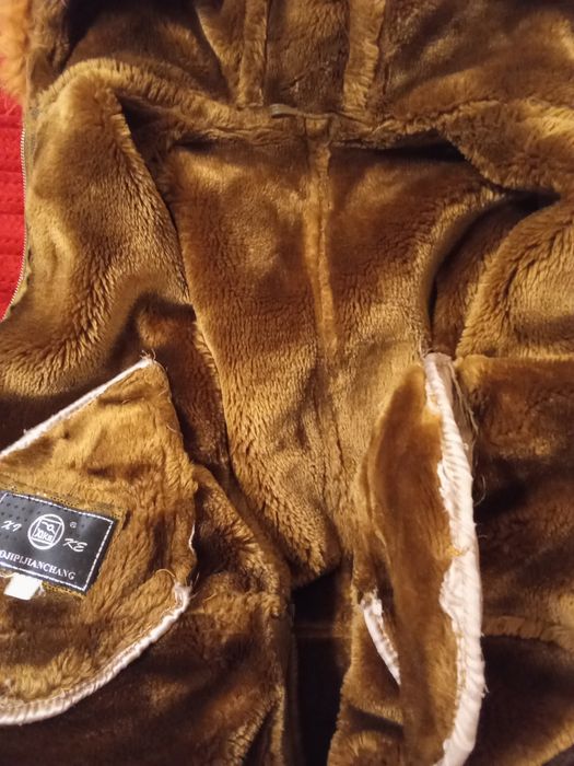 Haina femei din piele deosebita.