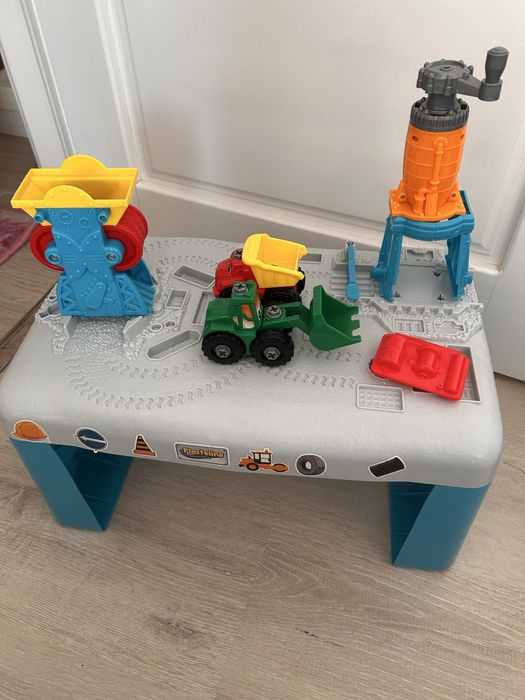 Banc de lucru cu plastelina