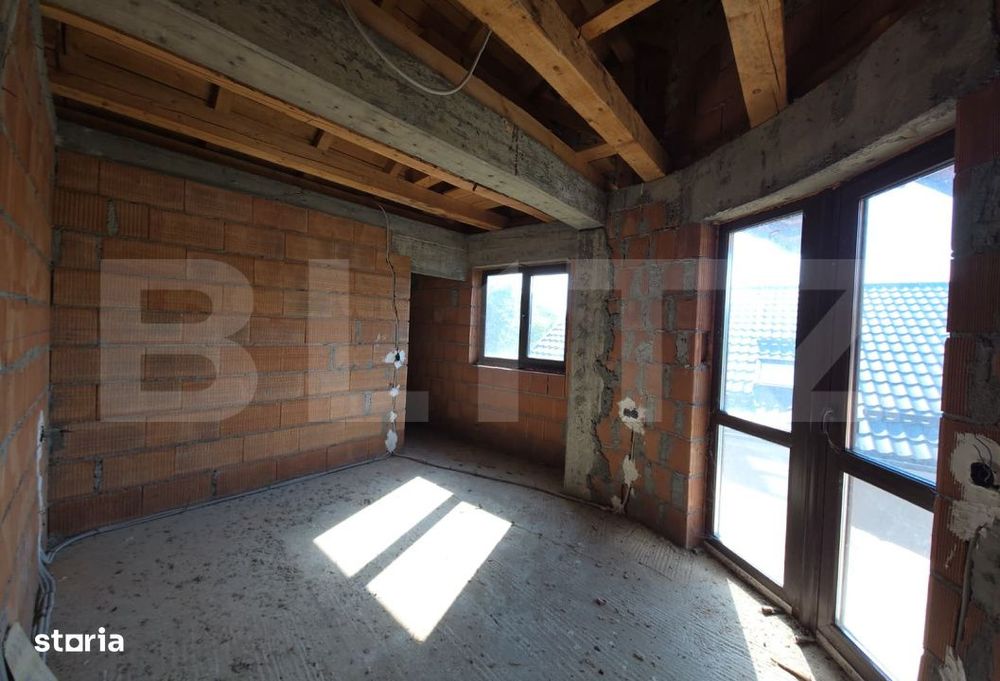 Teren 10 ari cu casa la rosu 240 mp cu plus garaj–Valea Rusului, pan