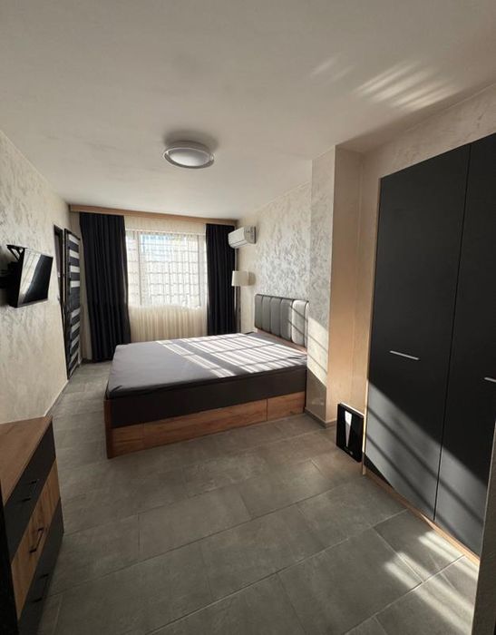 Дава се под наем Двустаен апартамент в Пловдив, Младежки Хълм - 64 кв.м за 375 € - Снимка #2