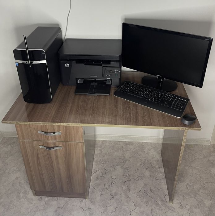 Компьютер с принтером