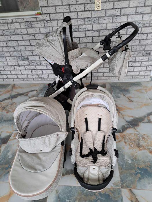 Продавам количка 3 в 1