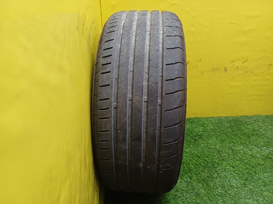 Шина 225/55 R16 Bridgestone.
