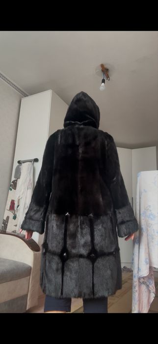 Норковая шуба“черный бриллиант”