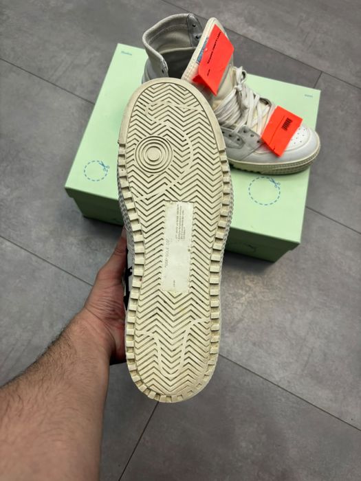 Off White Court 3.0