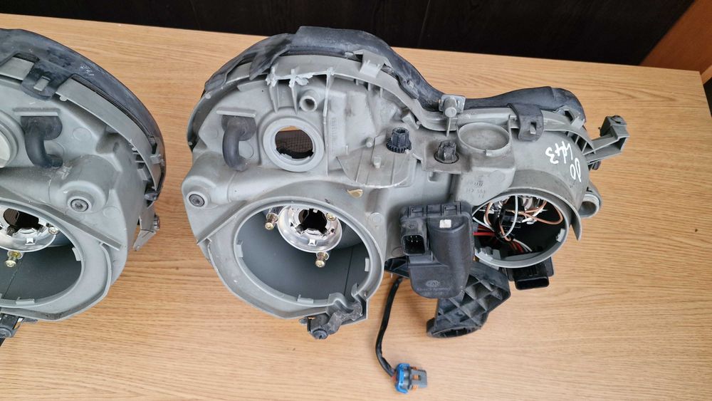 Mercedes CLK A208 C208 W208 ксенон фар ляв десен xenon far Мерцедес