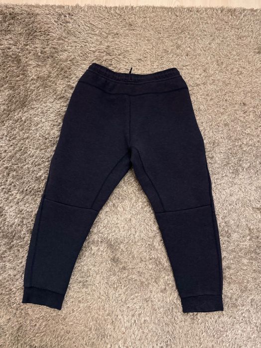 Оригинално детско долнище Nike Tech Fleece
