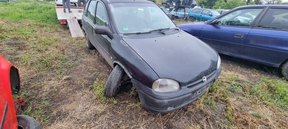 Опел корса б 1.4 opel corsa b 1.4 i