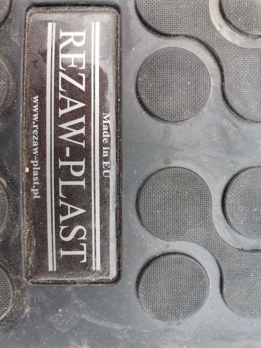 Гумена стелка за гяжник