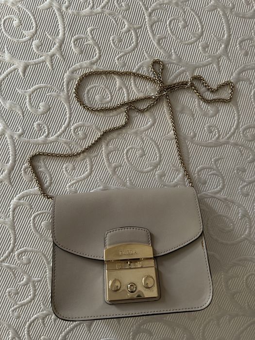 Geanta  furla din piele cu lant