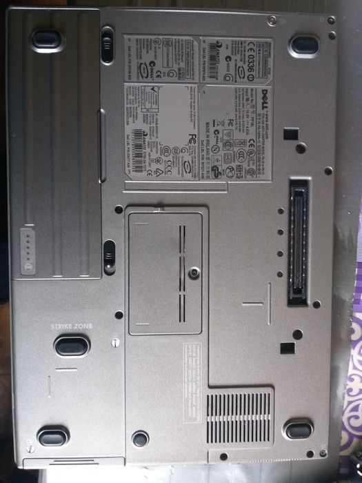 Laptop Dell D620, T7200 - 2 Ghz,4 Gb DDR2, serial port, hdd 80  gh