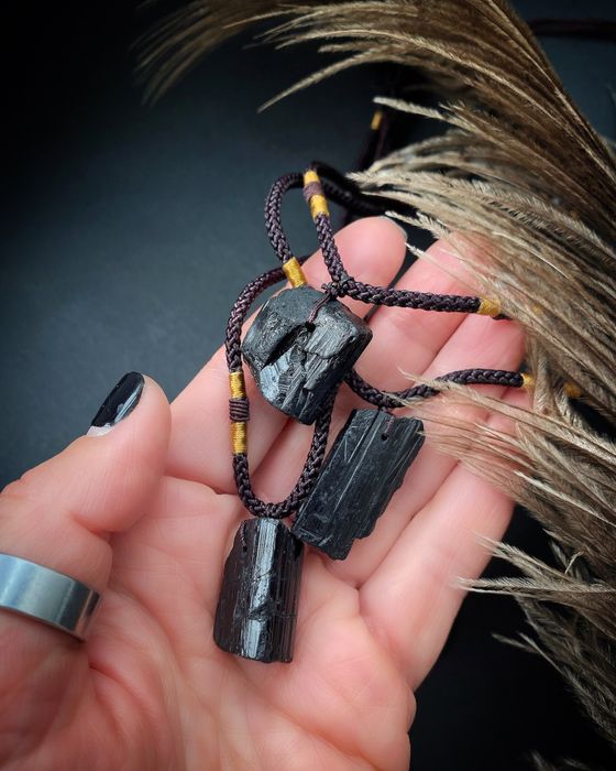 Колие амулет от черен турмалин