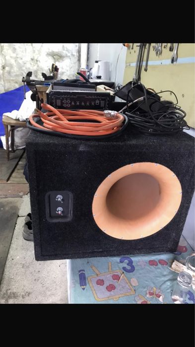 Продам     сабвуфер