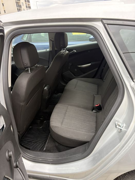 Opel Astra J, 2010, 1.6 benzina