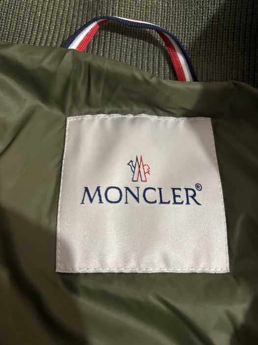 Продаю Кардиган Moncler